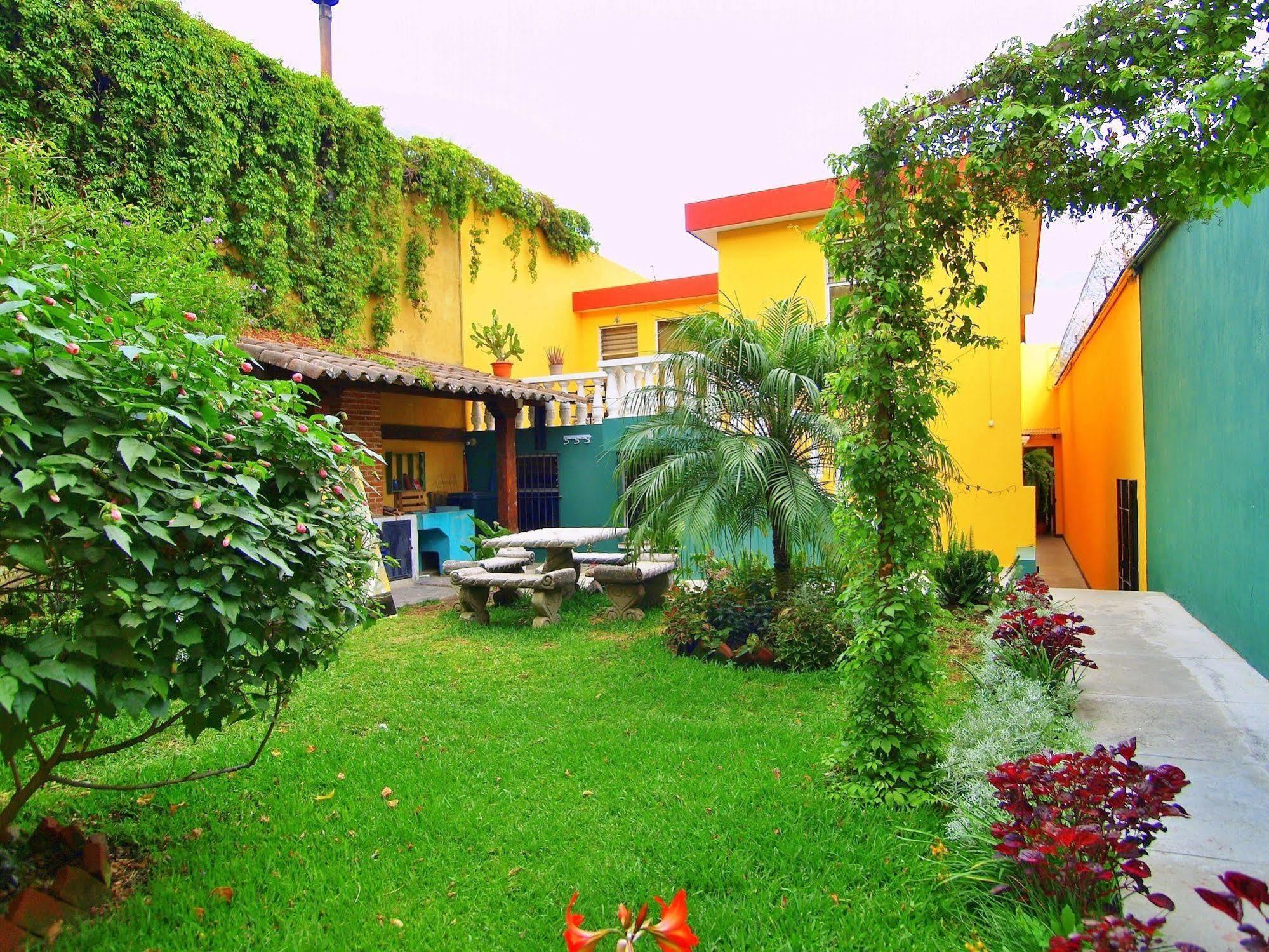Hotel Casa Rustica By Ahs Antigua Exterior foto