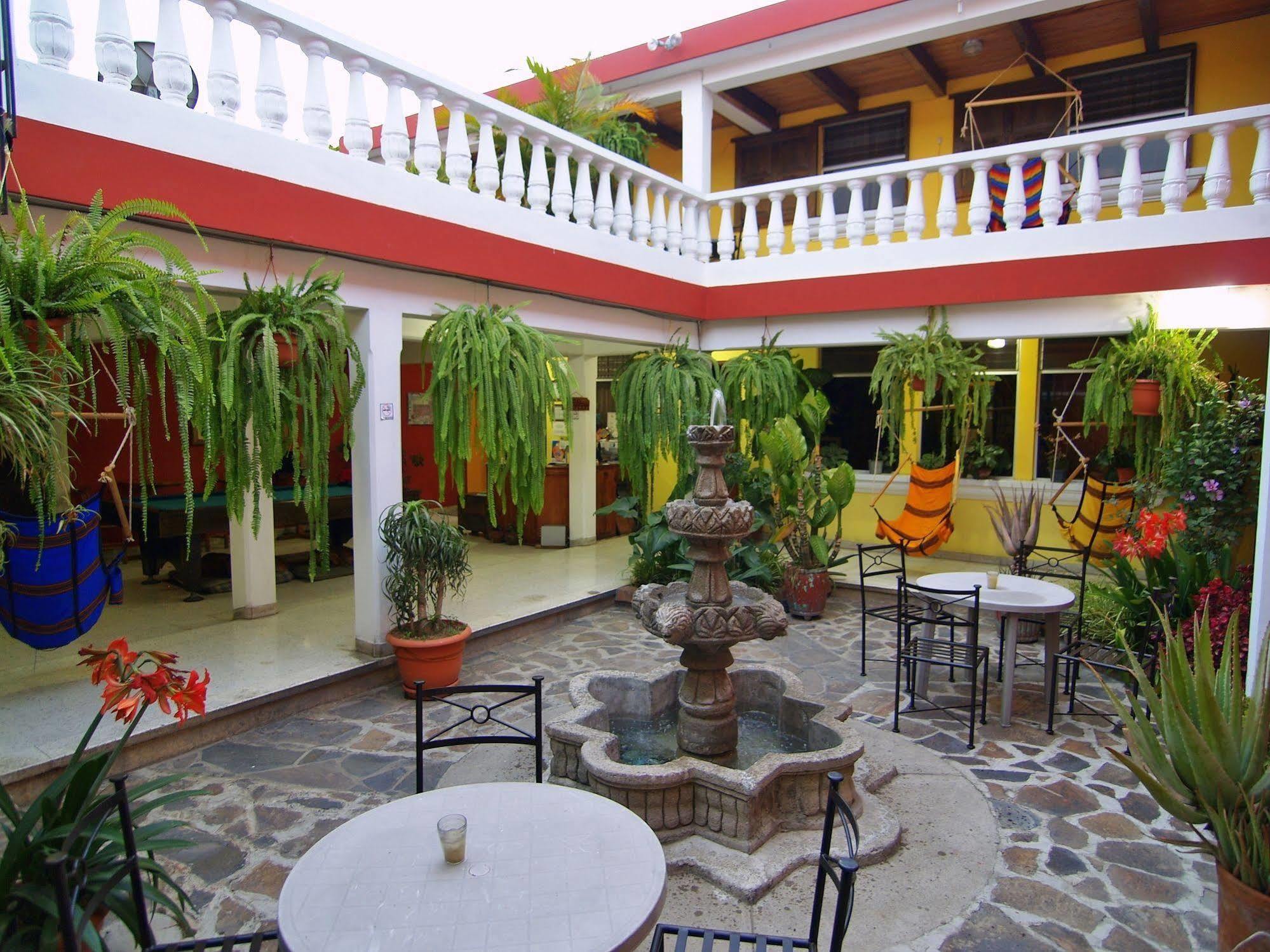 Hotel Casa Rustica By Ahs Antigua Exterior foto