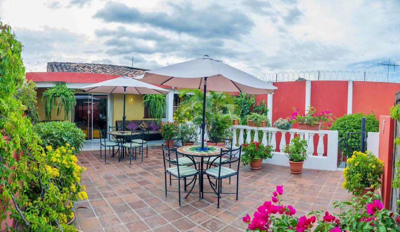 Hotel Casa Rustica By Ahs Antigua Exterior foto